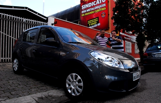 SMC entrega carro e moto sorteados na 17ª Metalfest